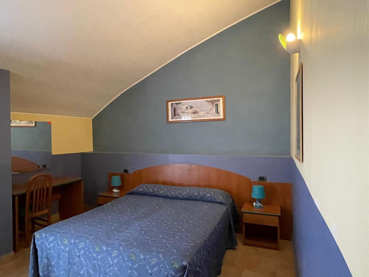 Hotel Arda Fiorenzuola Fiorenzuola dʼArda Exterior foto
